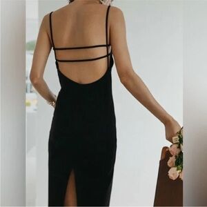 COMMENSE Parallel Lines Strappy Back Midi Dress in Black, Size Medium, NWT
